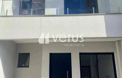 Imagem 2: Casa Sobrado para aluguel tem 125 m² com 03 quartos no Bairro Bosque...