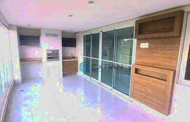 Imagem: O apartamento possui 4 Dormitórios, 5 Banheiros, 2 Vagas na