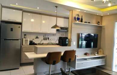 Imagem: O apartamento possui 1 Dormitório, 1 Banheiro, 1 Vaga na garagem