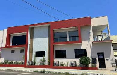 Imagem: O apartamento possui 2 Dormitórios e 2 Banheiros e está localizado