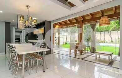 Imagem 5: Casa com 3 quartos e 5 banheiros no Alto Petrópolis