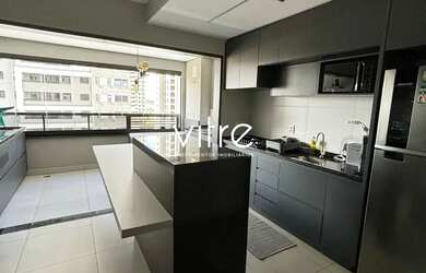 Imagem: O apartamento possui 2 Dormitórios, 3 Banheiros, 2 Vagas na