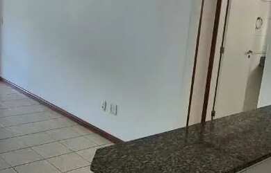 Imagem: O apartamento possui 1 Dormitório, 1 Banheiro, 1 Vaga na garagem