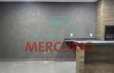 Imagem: A casa possui 2 Dormitórios, 2 Banheiros, 3 Vagas na garagem