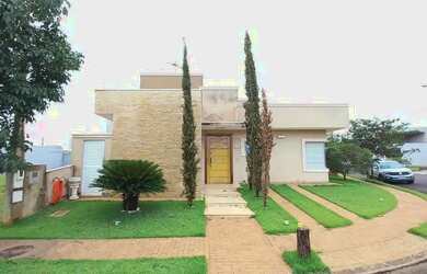 Imagem: A casa em condomínio possui 3 Dormitórios, 3 Banheiros, 2