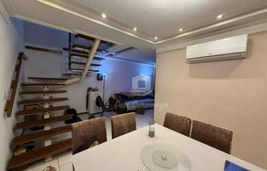 Imagem: A casa em condomínio possui 3 Dormitórios, 5 Banheiros, 2