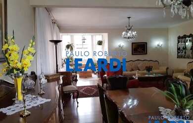 Imagem: O apartamento possui 3 Dormitórios, 3 Banheiros, 2 Vagas na