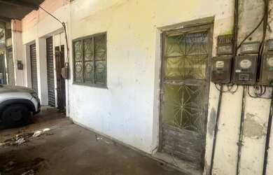 Imagem: A casa possui 1 Dormitório, 1 Banheiro e está localizado