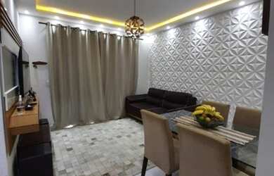 Imagem: A casa possui 2 Dormitórios, 2 Banheiros, 2 Vagas na garagem