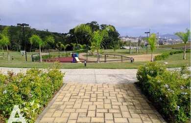 Imagem: O terreno possui 360m² de Área e está localizado em Socorro