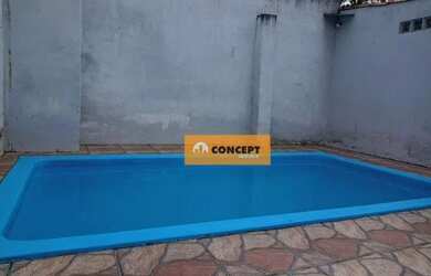 Imagem: A casa possui 4 Dormitórios, 2 Banheiros, 5 Vagas na garagem