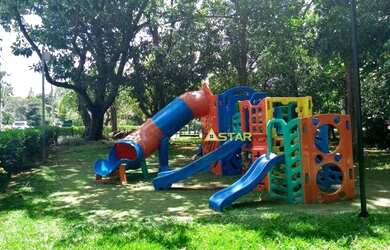 Imagem: A casa em condomínio possui 4 Dormitórios, 5 Banheiros, 2