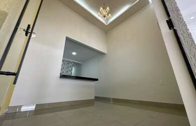 Imagem 3: Vendo agio dessa linda casa toda no porcelanato em Trindade-Goias