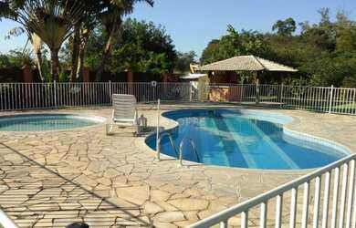 Imagem: A casa em condomínio possui 3 Dormitórios, 2 Banheiros, 2