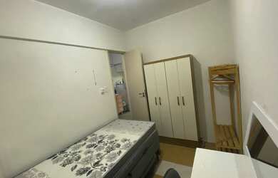 Imagem: O quarto possui Imóvel mobiliado e está localizado em Pituba