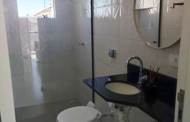 Imagem 5: Sobrado central Matinhos ano novo e na