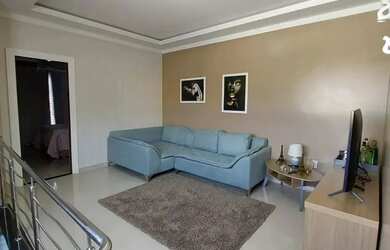 Imagem: A casa possui 5 Dormitórios, 5 Banheiros, 3 Vagas na garagem