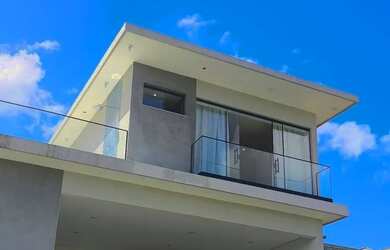 Imagem: A casa em condomínio possui 4 Dormitórios, 5 Banheiros, 4