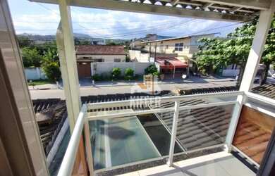 Imagem: A casa em condomínio possui 3 Dormitórios, 2 Banheiros, 1