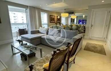 Imagem: O apartamento possui 4 Dormitórios, 3 Banheiros, 2 Vagas na