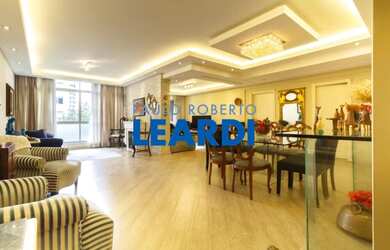 Imagem: O apartamento possui 3 Dormitórios, 3 Banheiros, 1 Vaga na