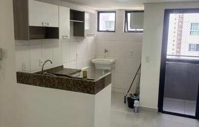 Imagem: O apartamento possui 2 Dormitórios, 1 Banheiro, 1 Vaga na garagem