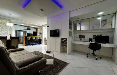 Imagem: O apartamento possui 2 Dormitórios, 2 Banheiros, 2 Vagas na