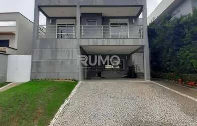 Imagem: A casa em condomínio possui 4 Dormitórios, 5 Banheiros, 4