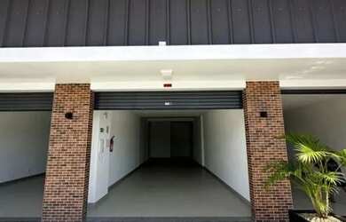 Imagem: O depósito possui 143m² de Área e está localizado em Bom