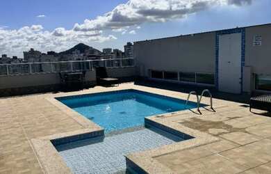 Imagem: O apartamento possui 1 Dormitório, 1 Banheiro, 1 Vaga na garagem