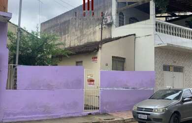 Imagem: A casa possui 5 Dormitórios, 5 Banheiros e 255m² de Área