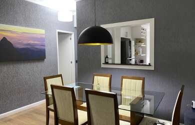 Imagem: O apartamento possui 2 Dormitórios, 1 Banheiro, 1 Vaga na garagem