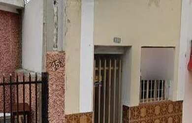 Imagem: A casa possui 1 Dormitório, 1 Banheiro, 95m² de Área e está