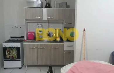 Imagem: O apartamento possui 2 Dormitórios, 1 Banheiro, 1 Vaga na garagem