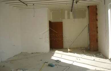 Imagem: O depósito possui 2 Vagas na garagem e 52m² de Área e está