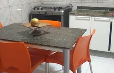 Imagem 6: Aluguel de casa. Guarda roupa, 1 Banheiroe2 Dormitórios