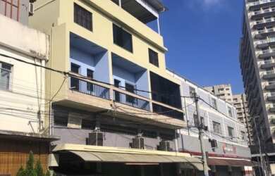 Imagem: O depósito possui 3 Vagas na garagem e 650m² de Área e está