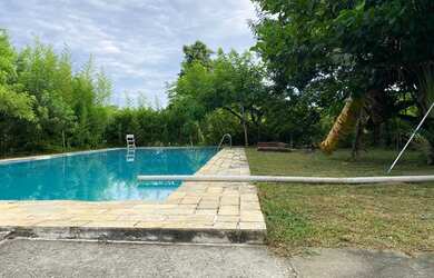 Imagem: A casa em condomínio possui 4 Dormitórios, 4 Banheiros, 5