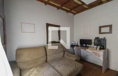 Imagem: A casa possui 1 Dormitório, 1 Banheiro, 70m² de Área e está