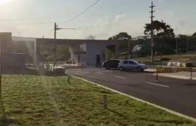 Imagem: O terreno possui 240m² de Área e está localizado em Cidade