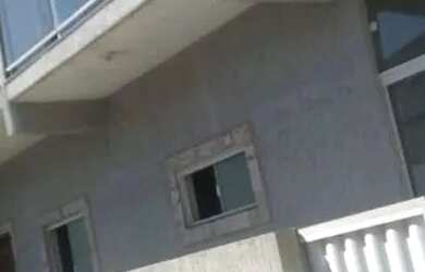 Imagem: A casa à venda possui 2 Dormitórios e 2 Banheiros e está