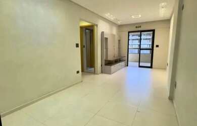 Imagem 2: Apartamento 2 Quartos à Venda na Vila Guilhermina, semi mobiliado