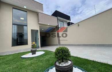 Imagem: A casa possui 2 Dormitórios, 3 Banheiros, 2 Vagas na garagem