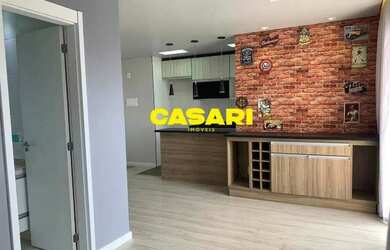 Imagem: O apartamento possui 2 Dormitórios, 1 Banheiro, 2 Vagas na