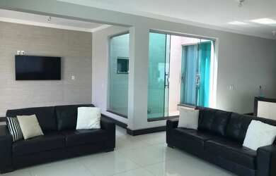 Imagem: A casa em condomínio possui 3 Dormitórios, 4 Banheiros, 5