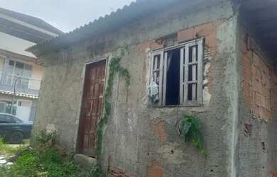 Imagem: O terreno possui 72m² de Área e está localizado em Sepetiba