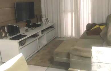 Imagem: O apartamento possui 3 Dormitórios, 1 Banheiro, 1 Vaga na garagem