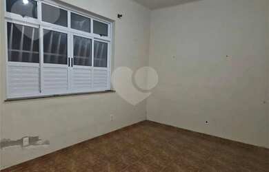 Imagem: O apartamento possui 2 Dormitórios, 2 Banheiros, 73m² de Área