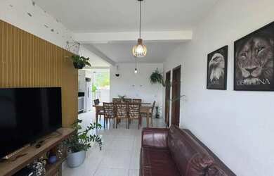 Imagem: O apartamento possui 2 Dormitórios, 2 Banheiros, 75m² de Área