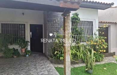 Imagem: A casa possui 2 Dormitórios, 2 Banheiros, 1 Vaga na garagem